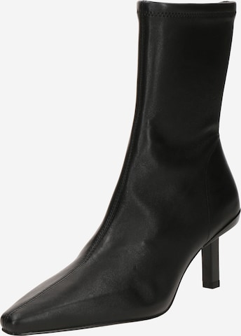 Bottines & Other Stories en noir : devant