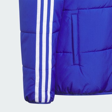 ADIDAS SPORTSWEAR - Casaco outdoor em azul