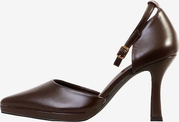 Escarpins 'Pumps' Super Mode en marron : devant