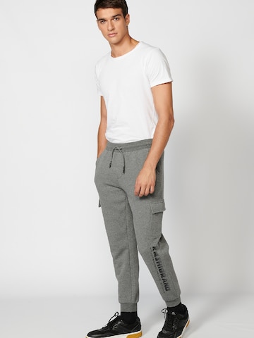 KOROSHI Tapered Cargohose in Grau