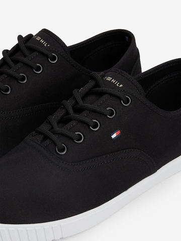 TOMMY HILFIGER Sneakers 'Essential' in Black