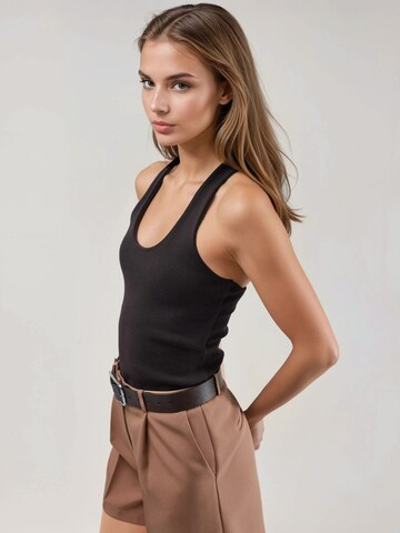 Hiccup Top in Brown
