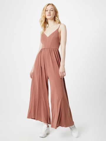 Urban Classics Jumpsuit in Brown: front