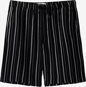 Bershka Loosefit Shorts in Schwarz: predná strana