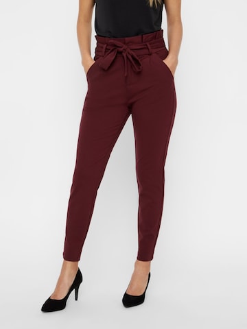 VERO MODA Slim fit Pleat-Front Pants 'Eva' in Red: front