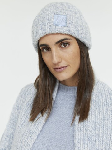 CODELLO Beanie in Blue: front