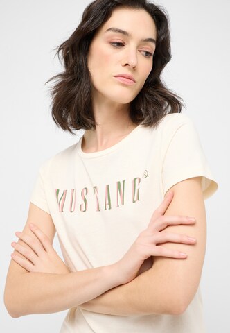 MUSTANG T-Shirt 'Style Loa' in Weiß