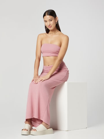 Top 'Emmi' di millane in rosa