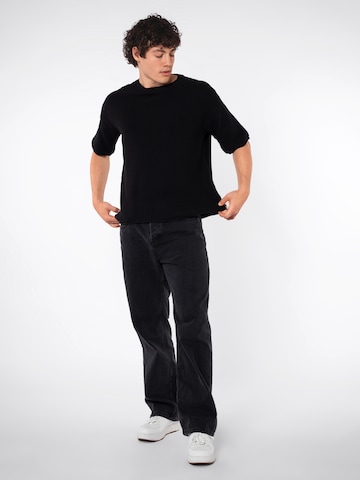 Sublevel Sweater in Black
