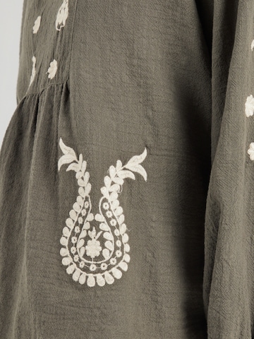 ONLY Blus 'ONLMoon' i grön