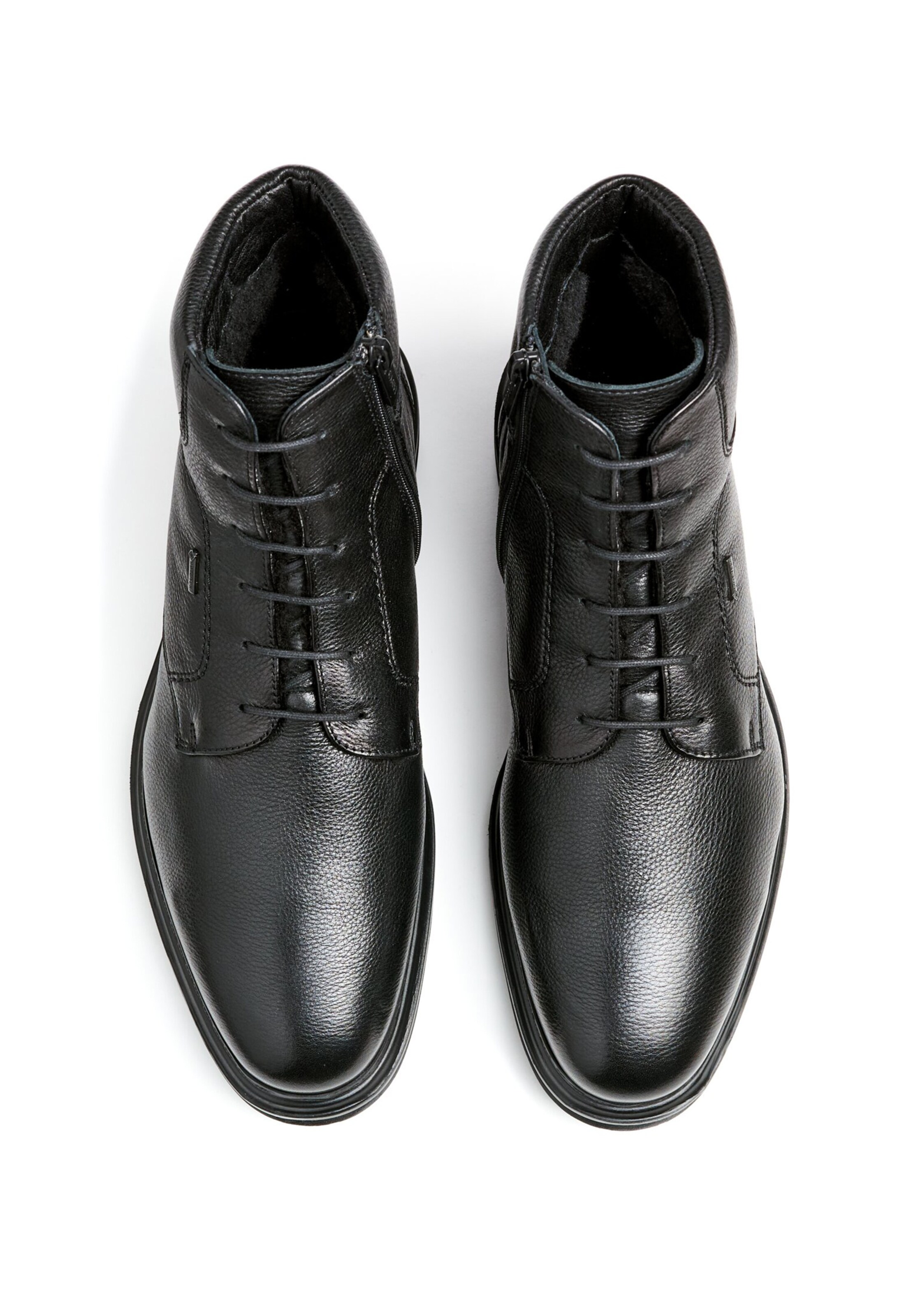 Bottines à lacets 'VINE' LLOYD en noir