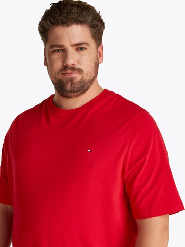 Tommy Hilfiger Big & Tall Koszulka 'ESSENTIAL' w kolorze czerwony