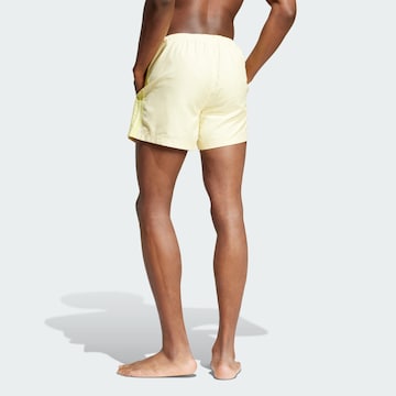 Shorts de bain 'Adicolor' ADIDAS ORIGINALS en jaune