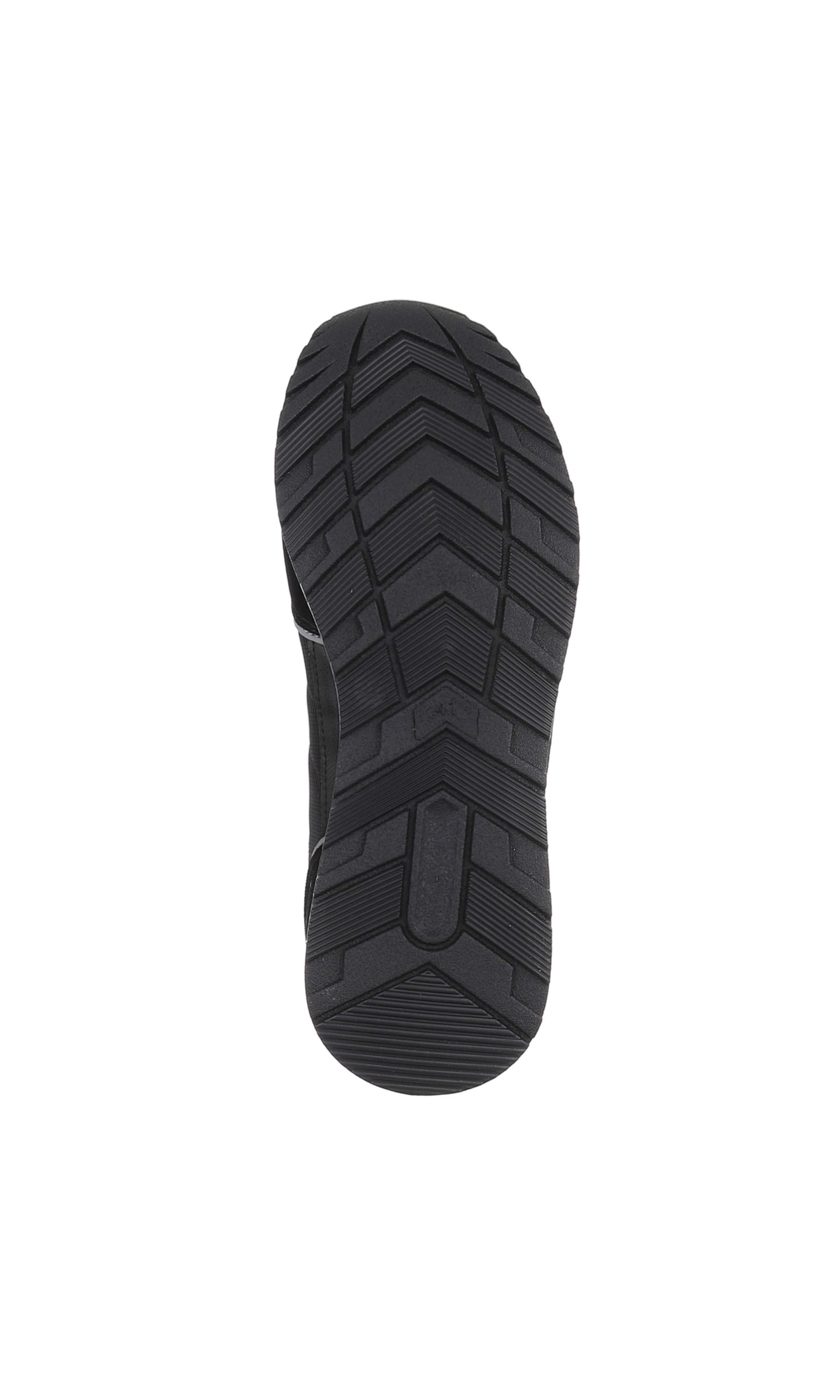 CoolWalk Sneakers in Black