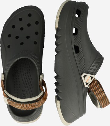 Crocs - Socas 'Hiker Xscape' em verde