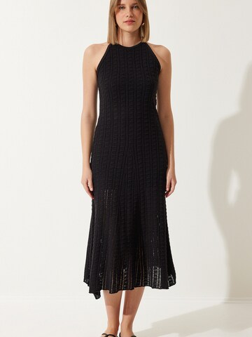 Happiness İstanbul Stickad klänning i svart