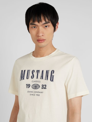 T-Shirt 'Austin' MUSTANG en beige