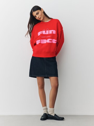 Next Sweatshirt 'Fun Fact' in Red: front