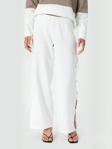 Résumé - regular Pantalón ' MollyRS ' en blanco: frente