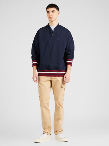 TOMMY HILFIGER Mikina – modrá