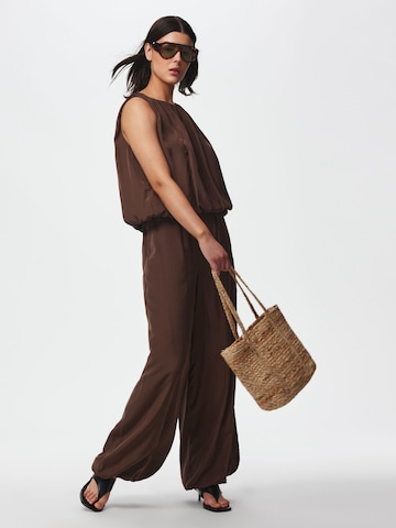 Wide Leg Pantalon 'PCJilia' PIECES en marron