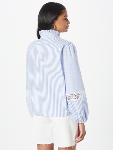 A-VIEW Blouse in Blauw