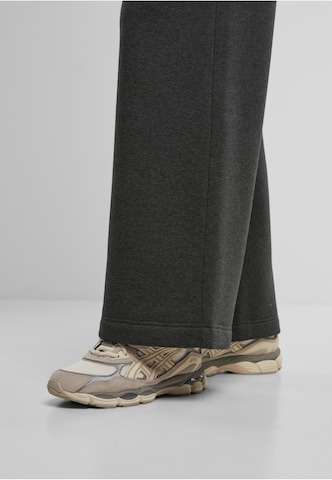 Wide Leg Pantalon Urban Classics en gris