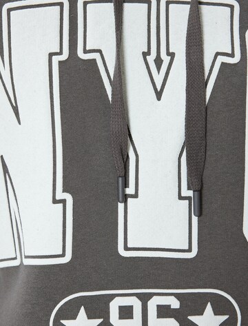 Koton Sweatshirt in Grijs
