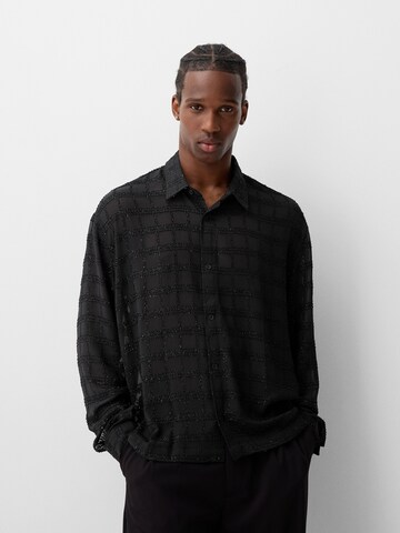 Regular fit Cămașă de la Bershka pe negru: față