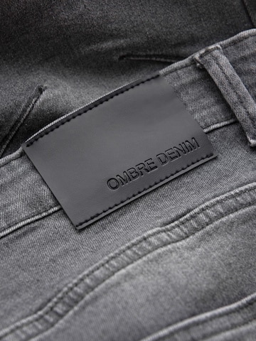 Ombre Tapered Jeans in Grijs