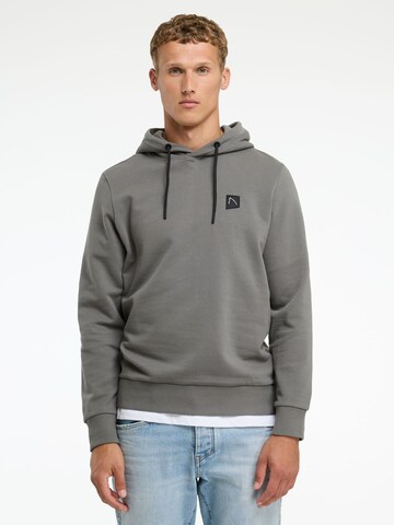 CHASIN' Sweatshirt 'Ronny' in Grey: front