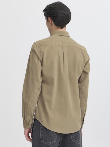 Casual Friday - Ajuste regular Camisa 'Anton' en beige