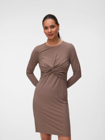 MAMALICIOUS - Vestido en marrón