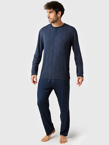 zd ZERO DEFECTS Pyjama lang 'Modal Luxury winter pyjama set' in Blau: Vorderseite