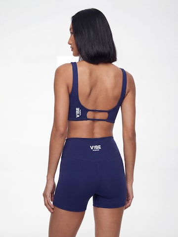 V!BE STUD!OS Topp, värv sinine