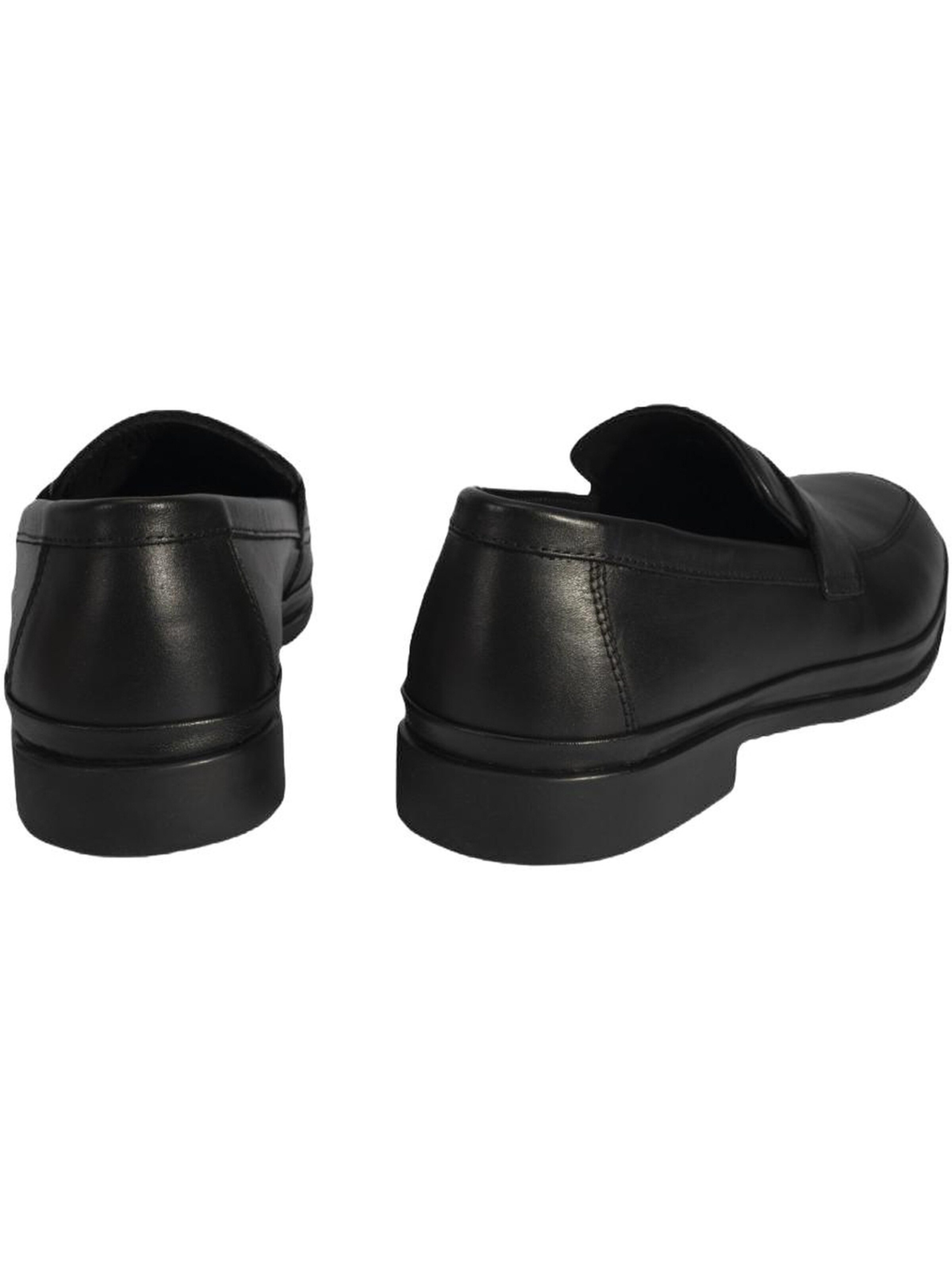 Desa Moccasins in Black