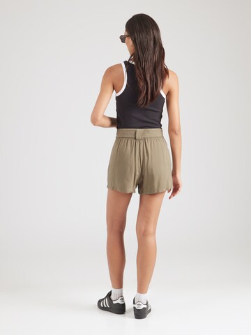 regular Pantaloni 'ONLNOVA' di ONLY in verde