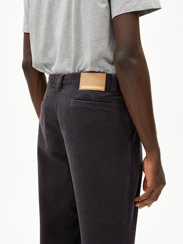 ARMEDANGELS Regular Hose 'ARAANIO' in Grau