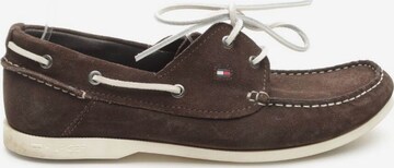 TOMMY HILFIGER Flats & Loafers in 44 in Brown: front