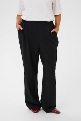 Regular Pantalon KAFFE CURVE en noir : devant