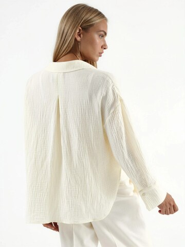 Busem Shirt 'Hemden' in White
