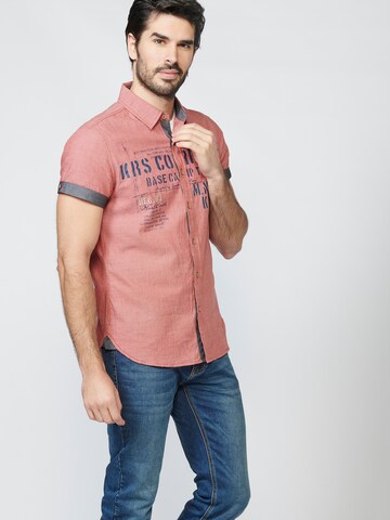 KOROSHI - Regular Fit Camisa em vermelho