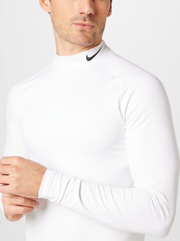 T-Shirt fonctionnel 'Pro' NIKE en blanc