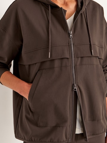 Cellbes of Sweden Vielseitige Jacke mit Kapuze in Braun