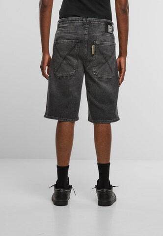 HOMEBOY Baggy Shorts in Schwarz