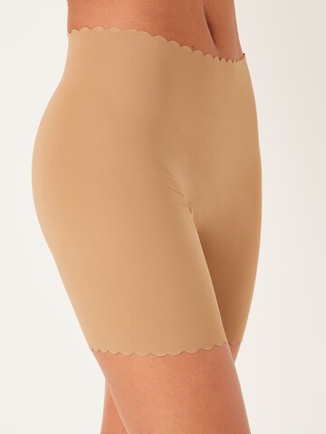 Pantaloni modellanti di Next in beige: frontale