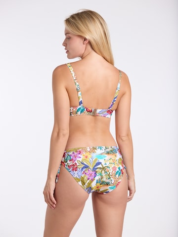 T-shirt Bikini di SUNFLAIR in bianco