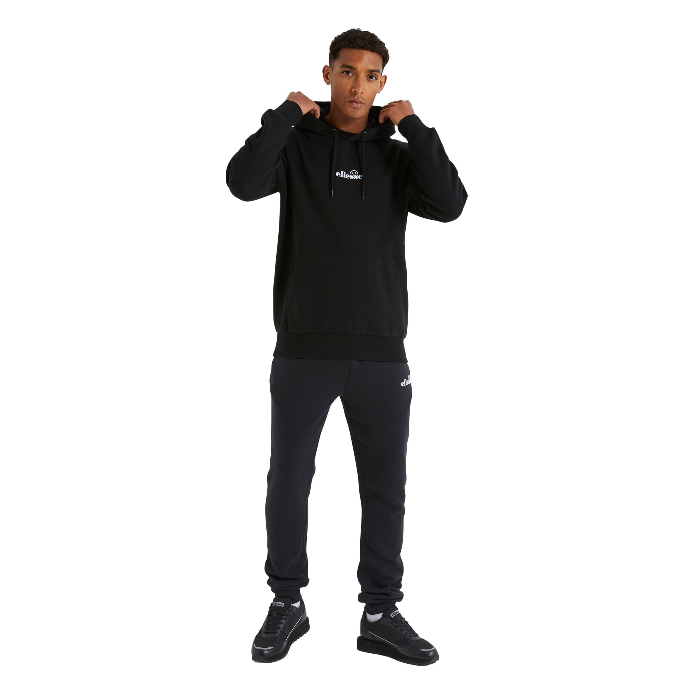 Felpa 'Pershuta Oh' di ELLESSE in nero