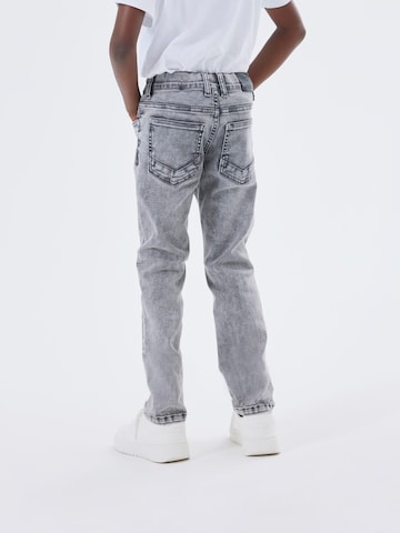 Slimfit Jeans 'Pete' di NAME IT in grigio