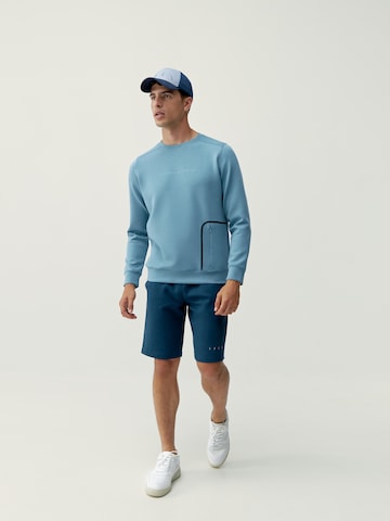 Born Living Yoga Sportsweatshirt 'Yangtse' in Blau